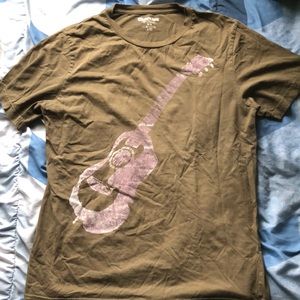 Men’s medium T-shirt